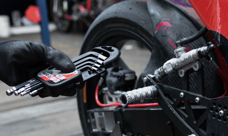 yt-0560_5 Bộ Lục Giác Đầu Bi 10 Chi Tiết YATO YT-0561