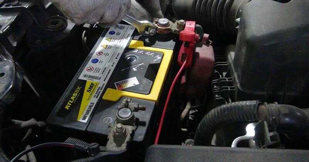 Dấu Hiệu, Xử Lý Và Bảo Dưỡng Ắc Quy Ô Tô Yếu Hiệu Quả Dấu Hiệu, Xử Lý Và Bảo Dưỡng Ắc Quy Ô Tô Yếu Hiệu Quả